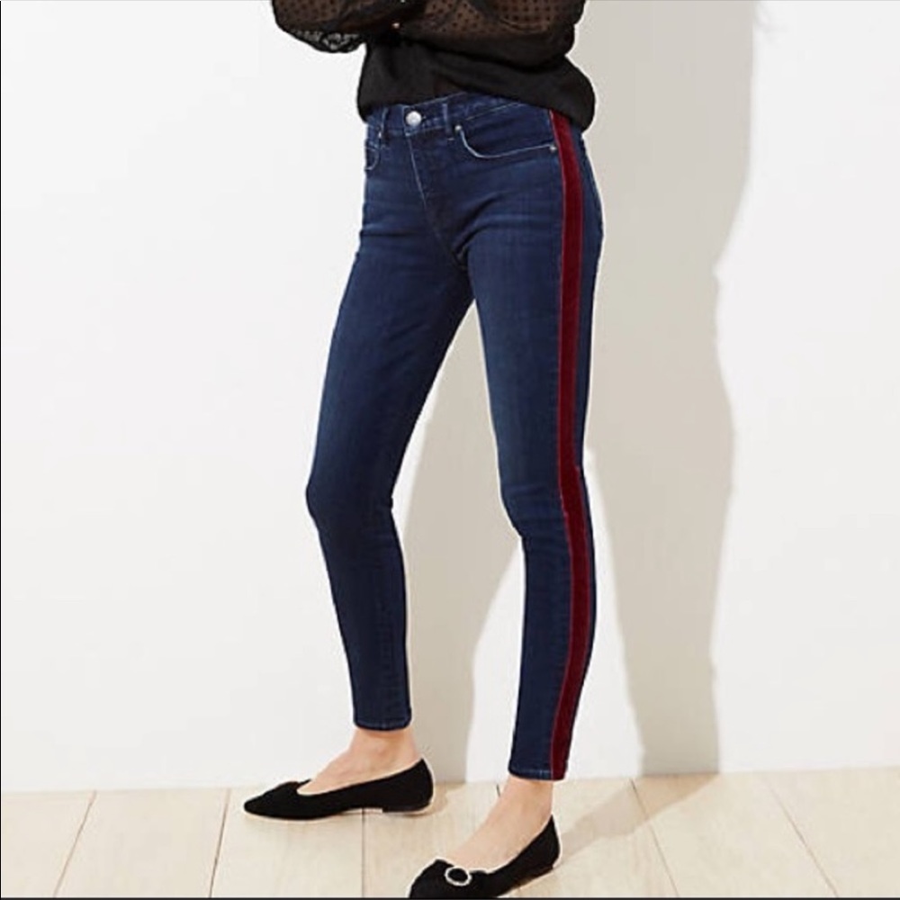 NWT LOFT Sz 4P skinny jeans with velvet stripe